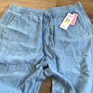 Chambray vineyard vines jogger in jake blue- MEDIUM.  Brand New
